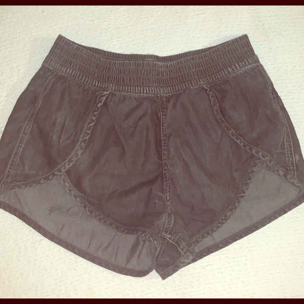 Tulip Cut Hot Shorts